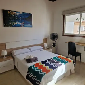 https://habitacion-matrimonial.in-canary-islands.com